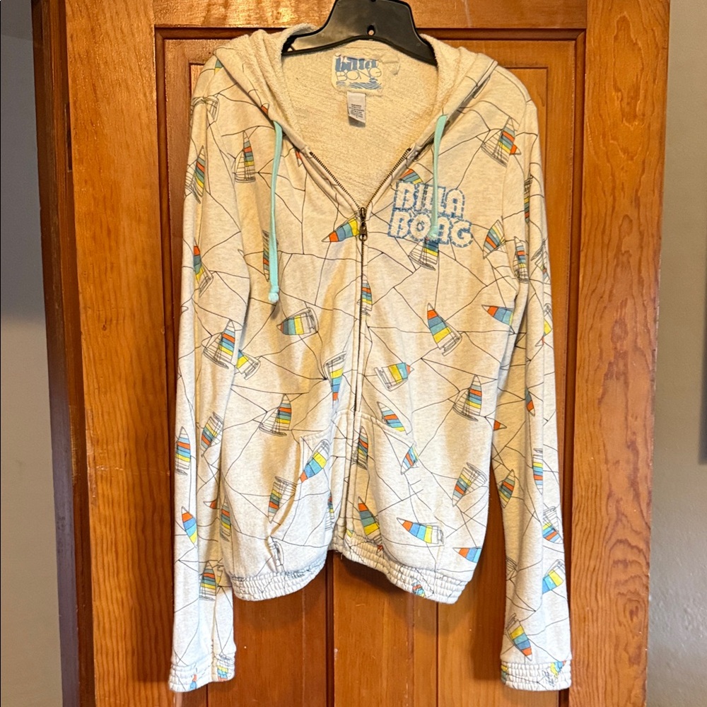 Billabong Tan Hoodie with Vibrant Kite Design